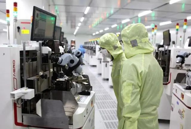 一台都没中！国产光刻机再“碰壁”！ASML全获中企光刻机新订单