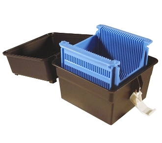 Wafer handling box